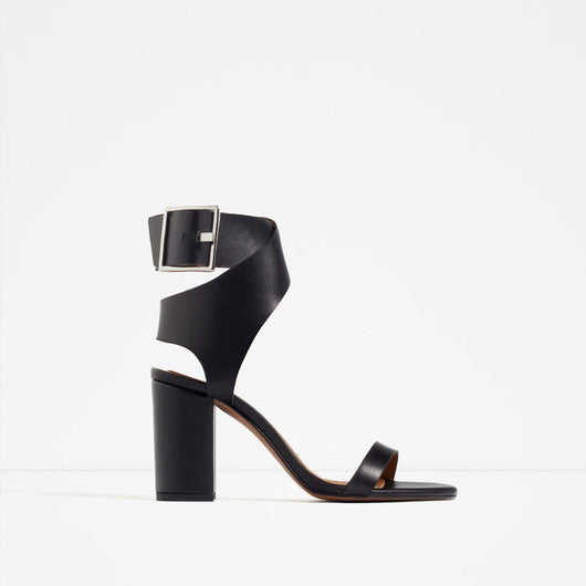 LEATHER SANDALS WITH BUCKLE