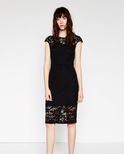 LACE SHIFT DRESS