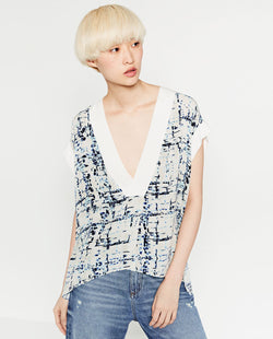 FLOWING PRINTED BLOUSE