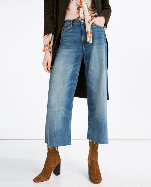 HIGH RISE FLARED JEANS