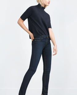 ESSENTIAL FITS JEANS